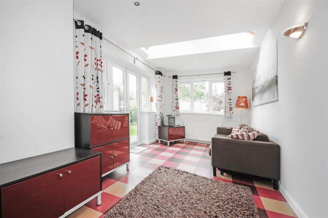 Family Room.jpg