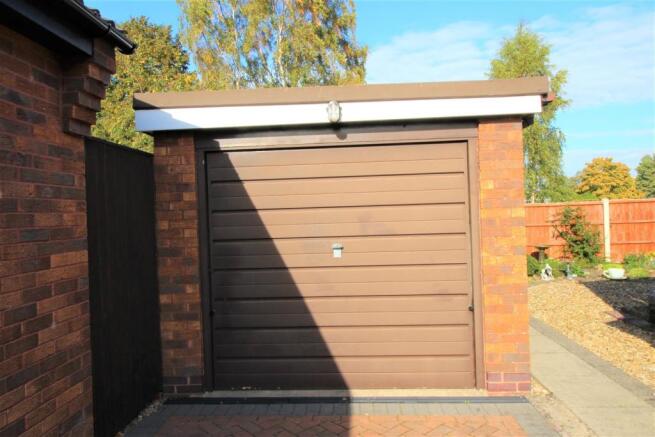 Garage.JPG