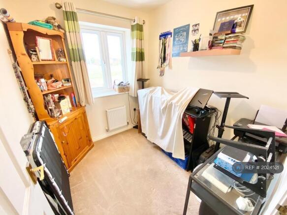 Bedroom 2 (Double)