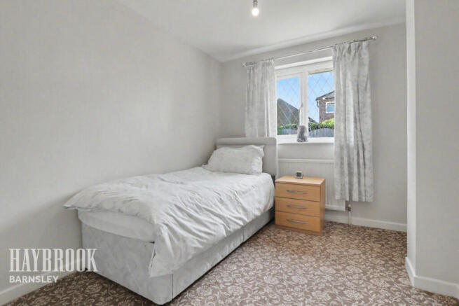 4 bed Detached for sale Image 12
