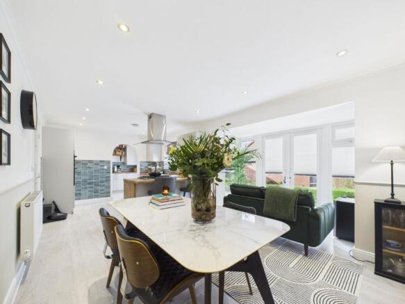 4 bed Detached for sale Image 12