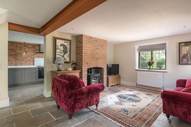 Station Road, Oakley, Bedfordshire, MK43 photo 4