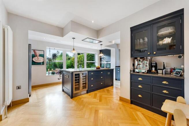 4 Fairbourne Drive-32.jpg