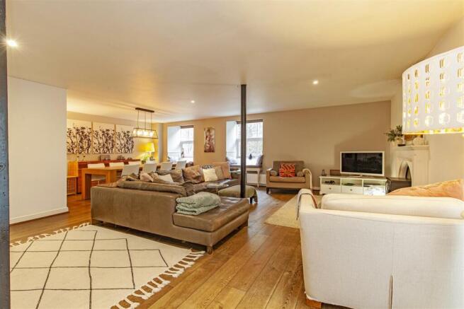 Reception Room-7.jpg