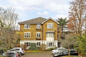 Flat 6, 35 Beaumont Court, Edge Hill, London SW19 4NP