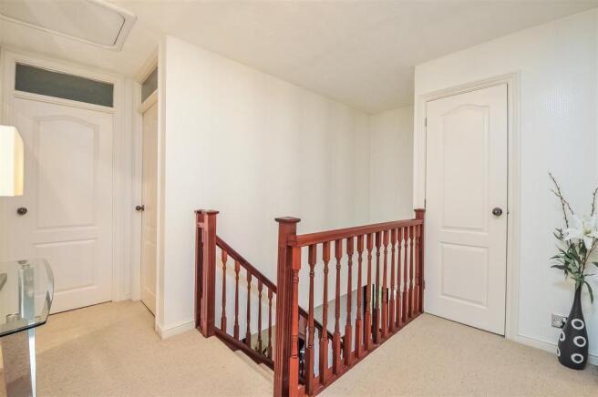 FIRST FLOOR LANDING