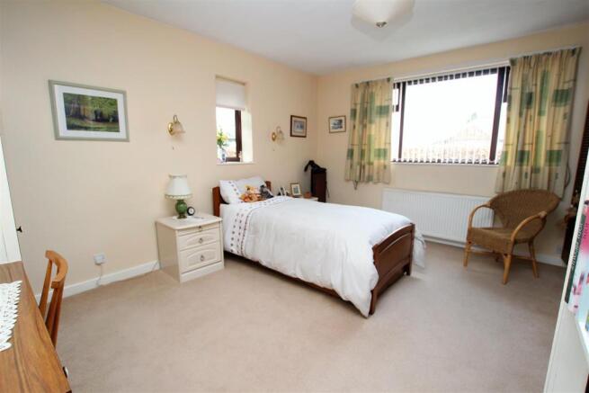willowgardens11bed3.