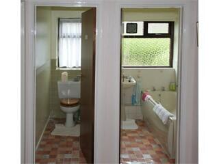 Bathroom & WC