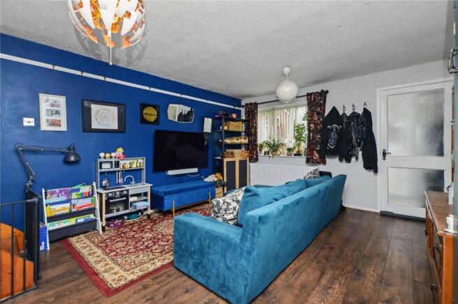 2 bed Semi-Detached for sale Image 2