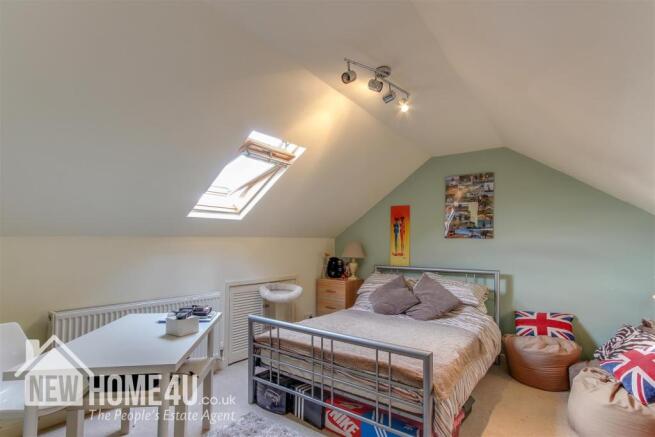 ATTIC ROOM: