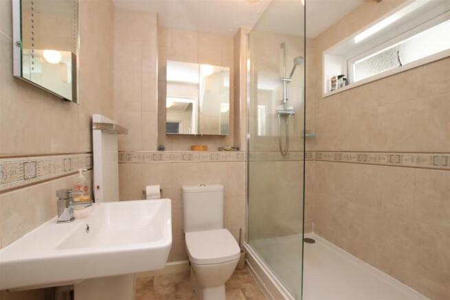 Shower Room.JPG