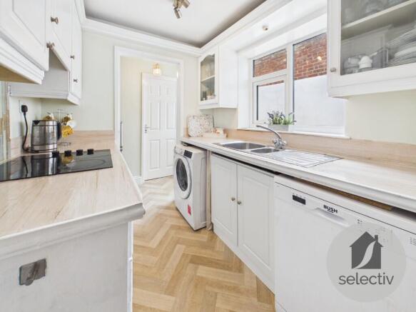 3 bed Terraced for sale Image 9