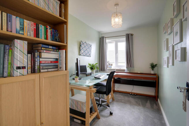 Photo 10