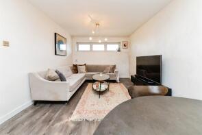 44, Jordans, Hillyfields, Welwyn Garden City AL7 2HD