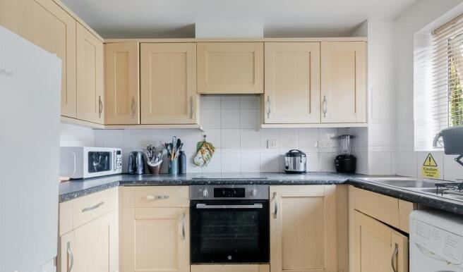 1893_CRY113220_IM...