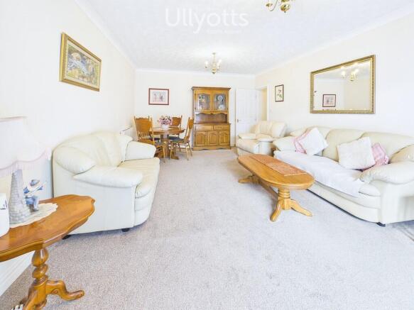 2 bed Penthouse for sale Image 5