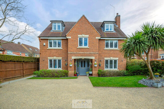 Front of house 1....