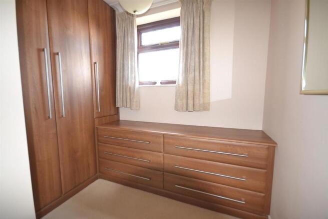 DRESSING AREA