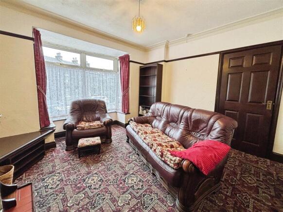 3 bed Detached Bungalow for sale Image 10