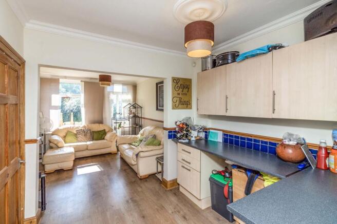 Kitchen Lounge