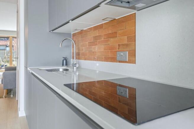 3 bed Town House for sale Image 12