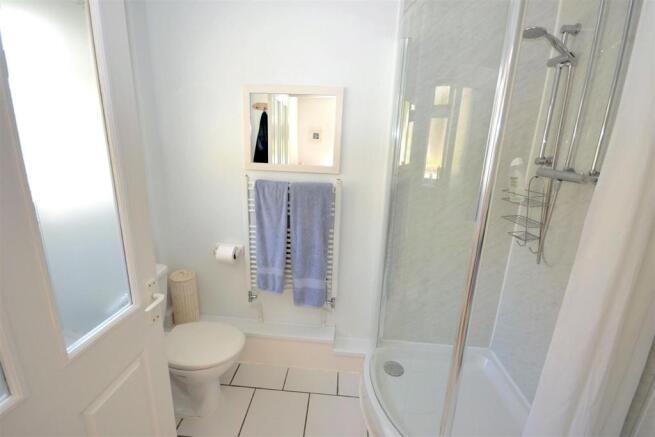 Ensuite (1).jpg