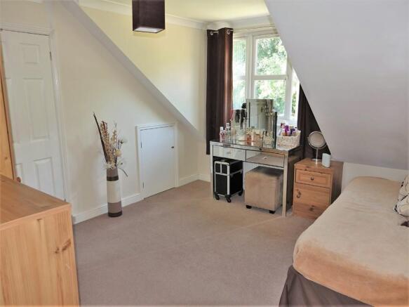 Photo 10