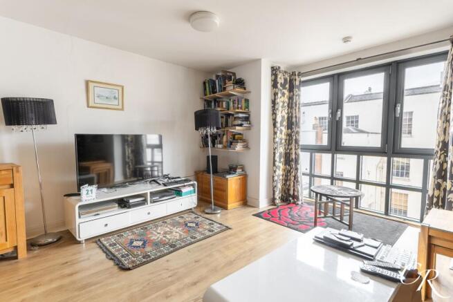 Sitting/Dining Room