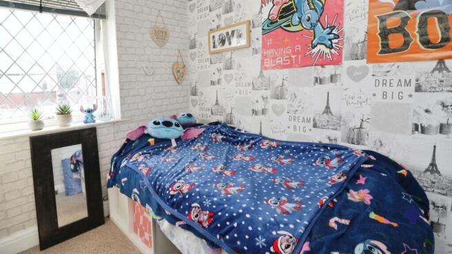 3 bed Semi-Detached for sale Image 6