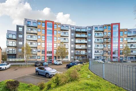 65 Shetland Road, Basingstoke, RG24