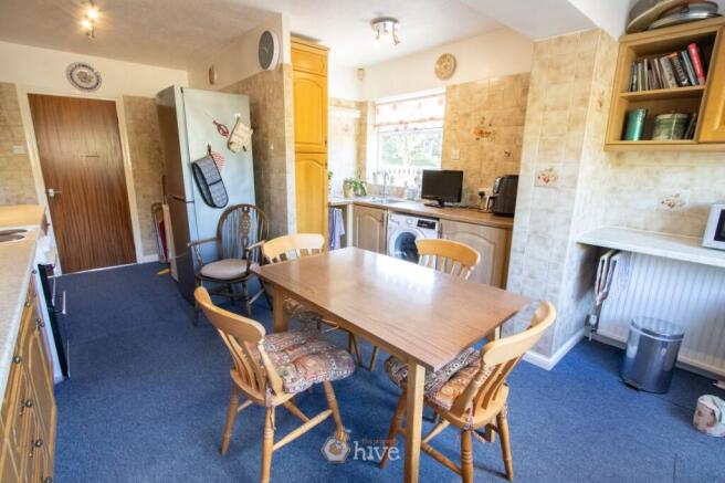4 bed Detached for sale Image 5
