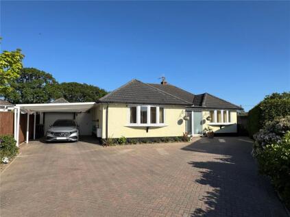 Fenleigh Close, Barton On Sea, Hampshire, BH25