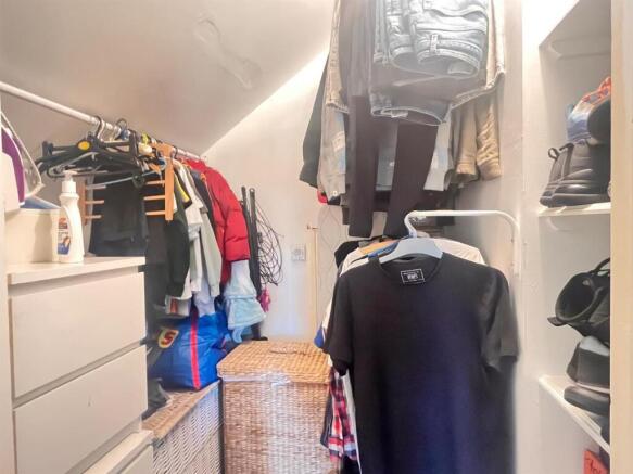 Walk-in Closet