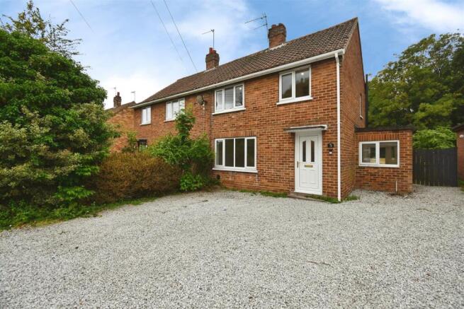 3 bed Semi-Detached for sale Image 5