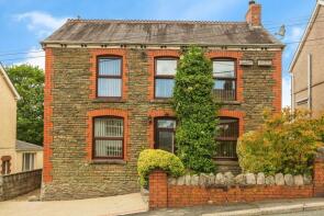 17, Smithfield Road, Swansea SA8 4LA