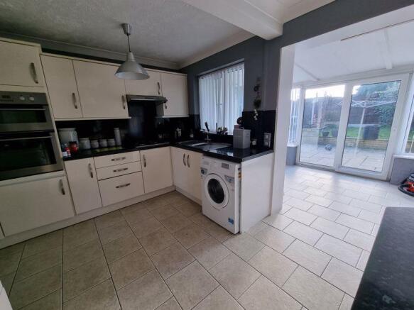 Kitchen into C...