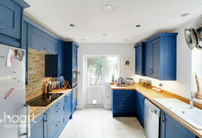 25, Seaford Road, Enfield EN1 1NS