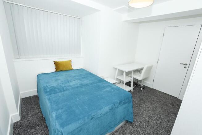 5 bed Terraced to rent Image 6