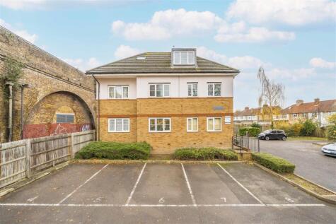 Churchill Court, Roxeth Green Avenue Harrow, HA2 8BA