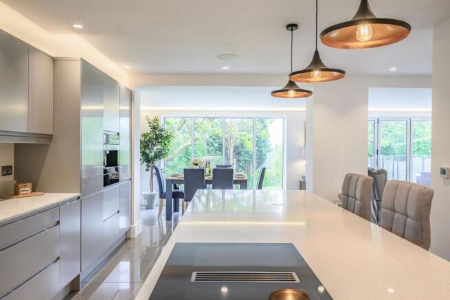 8502843-interior38.jpg