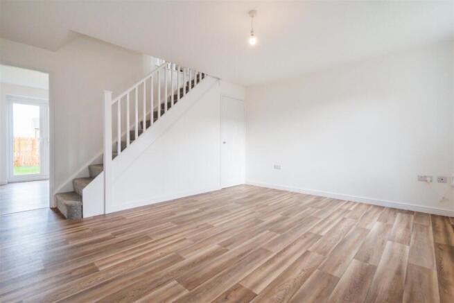 3 bed Detached to rent Image 8