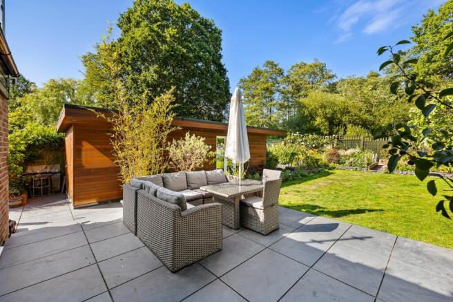 Large patio area for entertaining