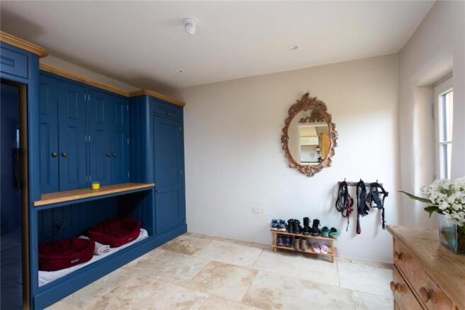4 bed Detached for sale Image 11