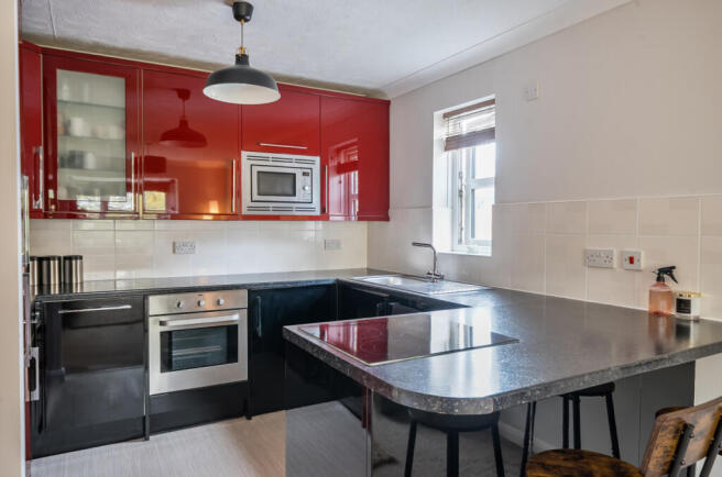 1368796-8-68f2384...