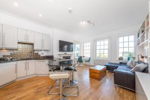 Flat 4, 71 The Manor, High Street, Hornsey, London N8 7QB