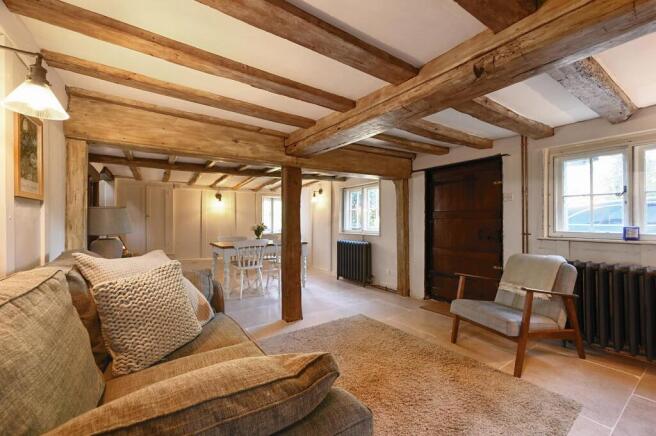 Weald-House (9).jpg