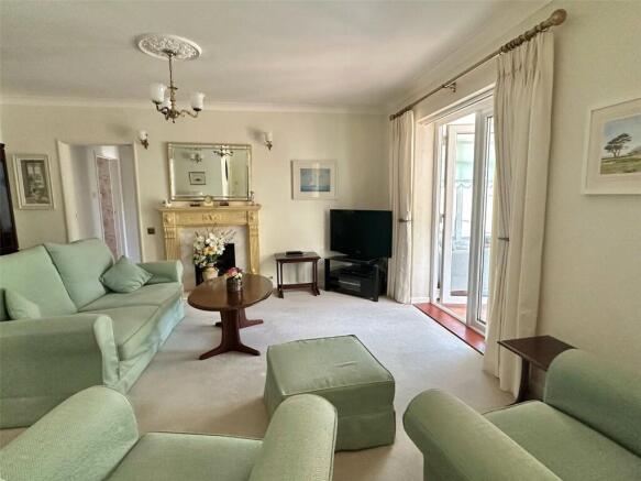 Shorefield Way, Milford on Sea, Lymington, Hampshire, SO41 photo 2