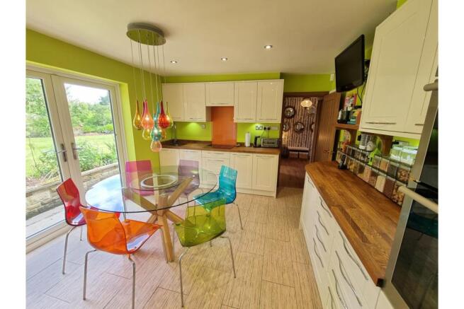 Kitchen/Dining Room