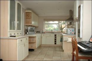 Kitchen/Dining Rm
