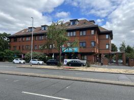 Flat 3, 1390 Crimson Court, Uxbridge Road, Uxbridge UB10 0NE